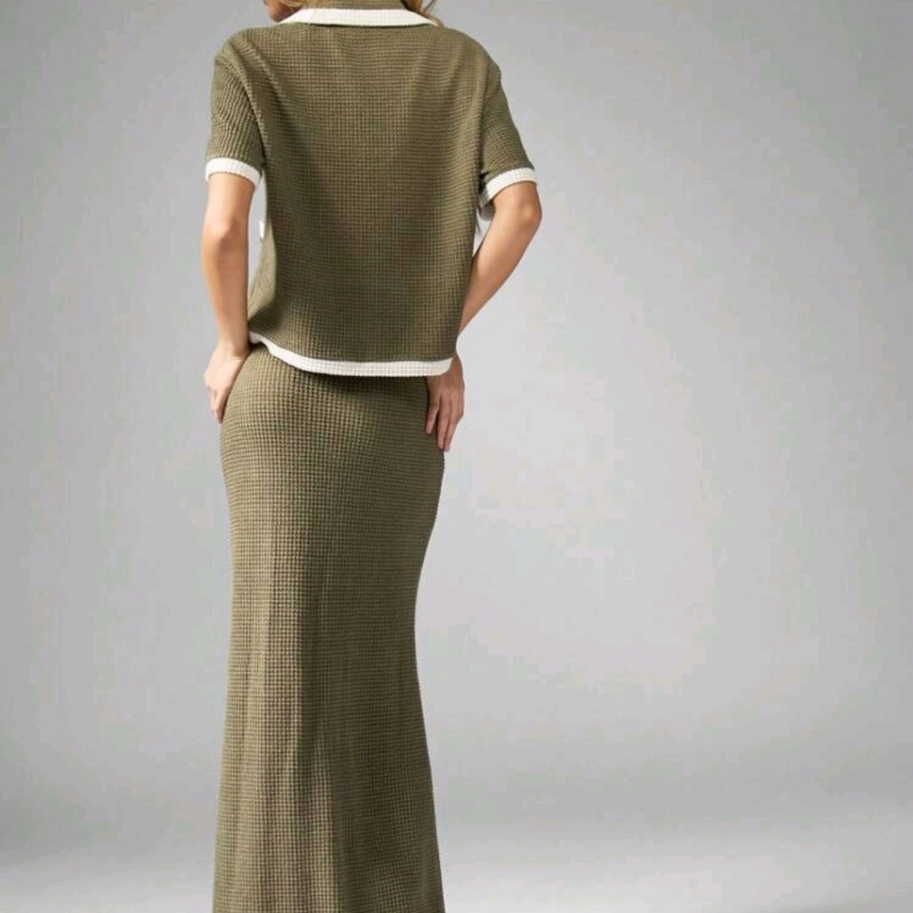 Crochet Knit Co-Ord Two Piece Set With Short Sleeve Collared Top And Maxi Skirt - Picture 2 of 5